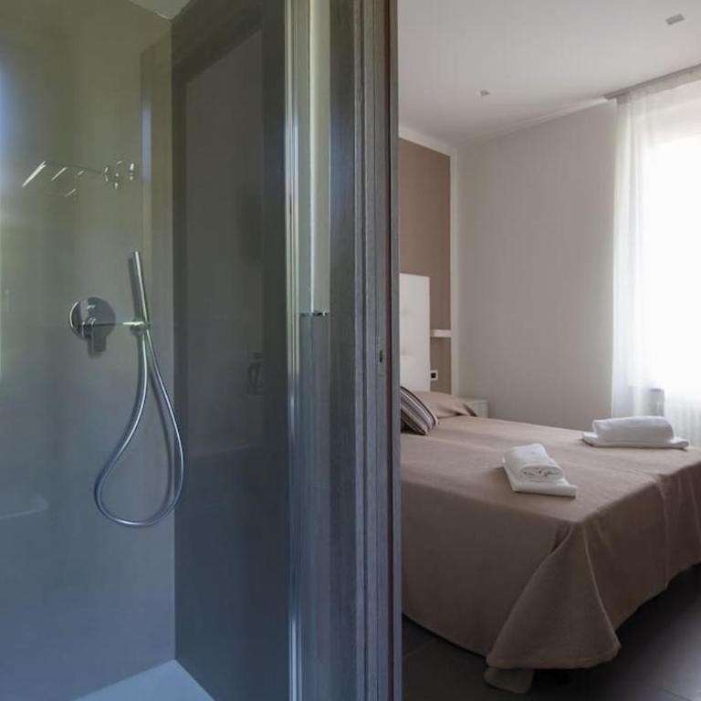 Villino Wanda - Camera Matrimoniale con Bagno Privato - 2