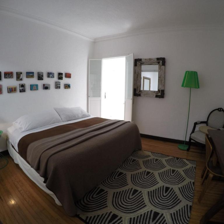 Distrito Condesa Rooms and Studios - Habitación Doble con baño privado - 1 o 2 camas - 4