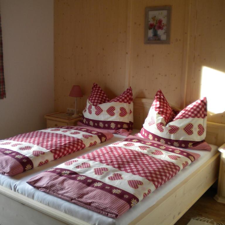 Bergpension-Ebental - Dreibettzimmer mit Aussicht - 9