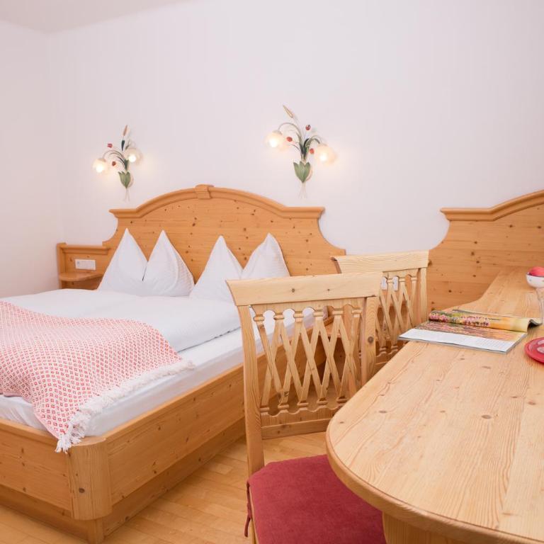 Landhaus Huber - Dreibettzimmer mit Balkon - 5