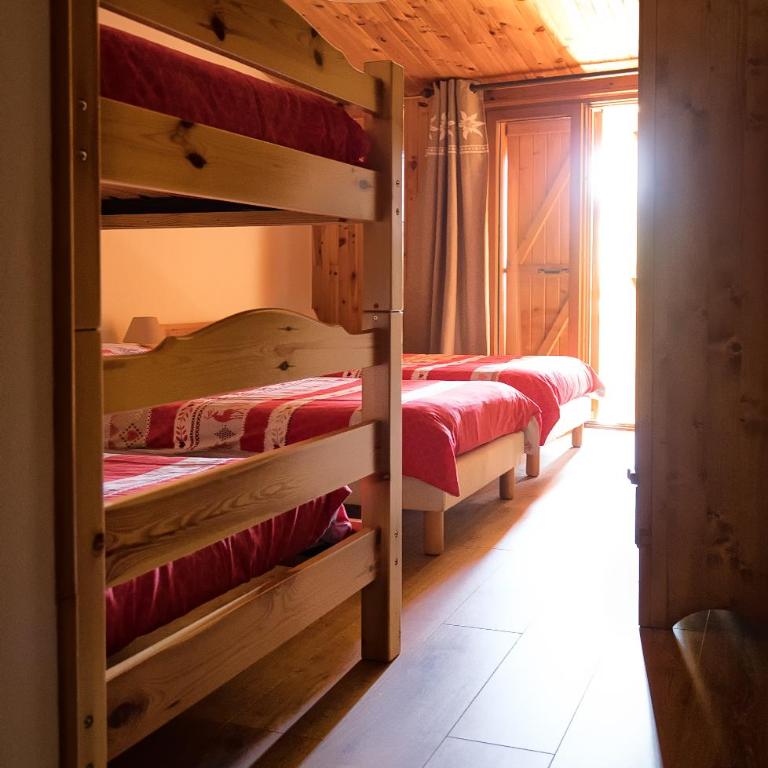 La Roche du Croue - Vierbettzimmer mit Bergblick - 4