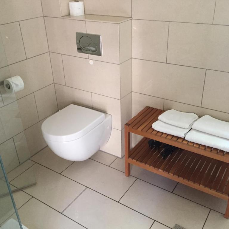Villa La Begude - Boutique B&B - Chambre Double avec Balcon 2 - Vue sur Piscine - 20 m² - 3