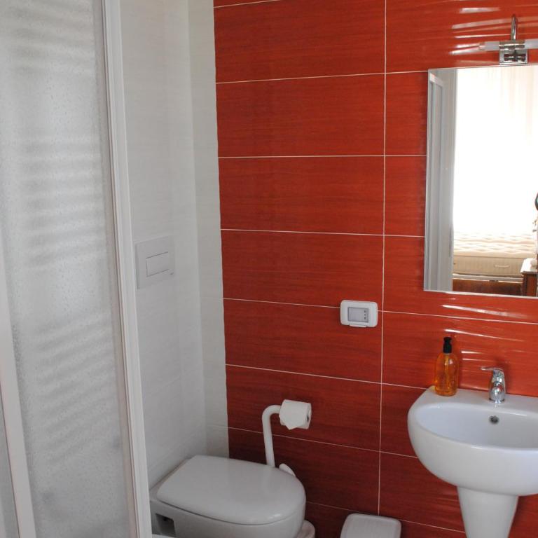 Dimora Romano - Camera Familiare - 6