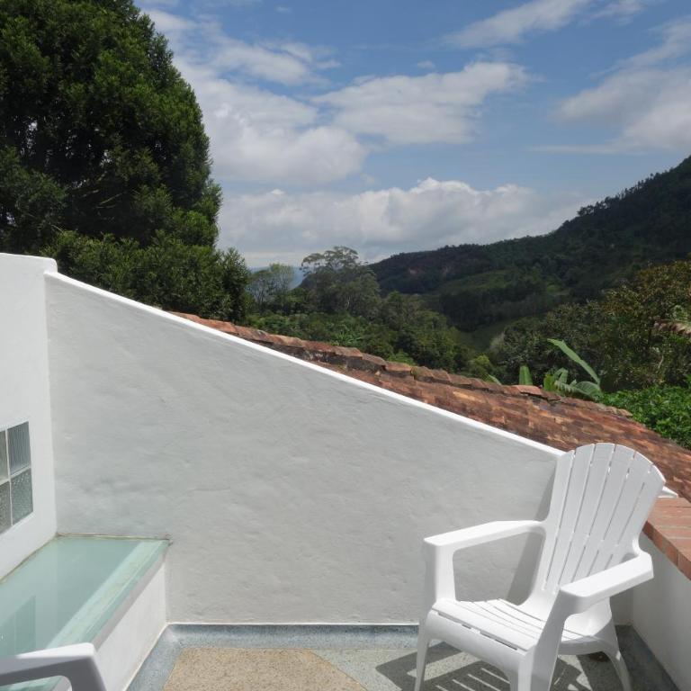 El Romeron Casa de Campo - Habitación Doble con balcón (2 adultos + 1 niño) - 6