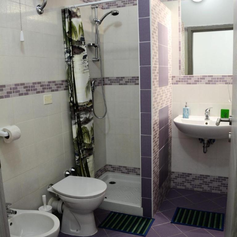 Affittacamere LA MUSA - Camera Tripla con Bagno - 8