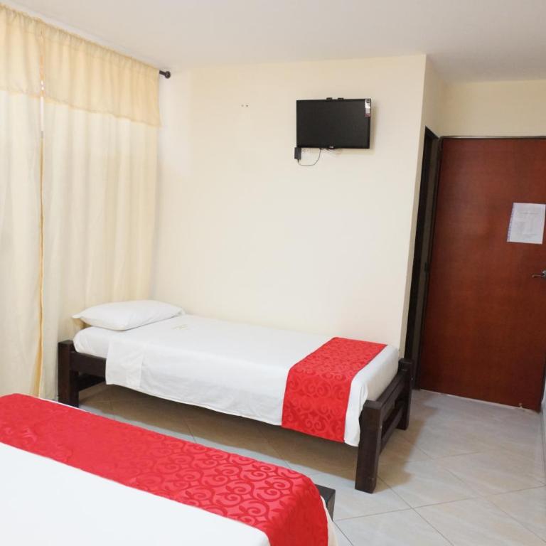 Hotel Esmeralda - Habitación Triple Clásica - 6