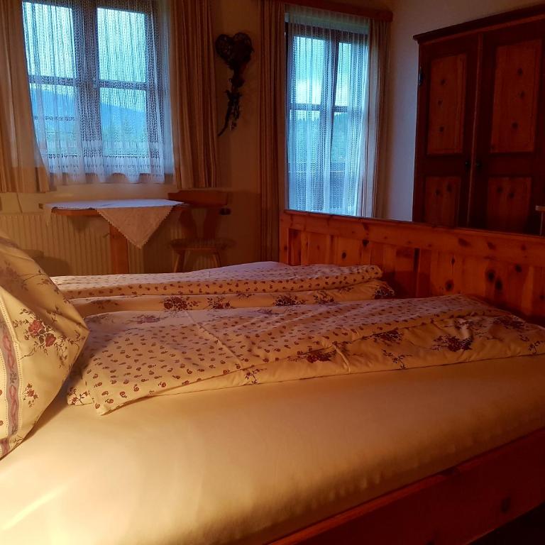 Biohof Poinsitgut - Doppelzimmer mit Bergblick - 6