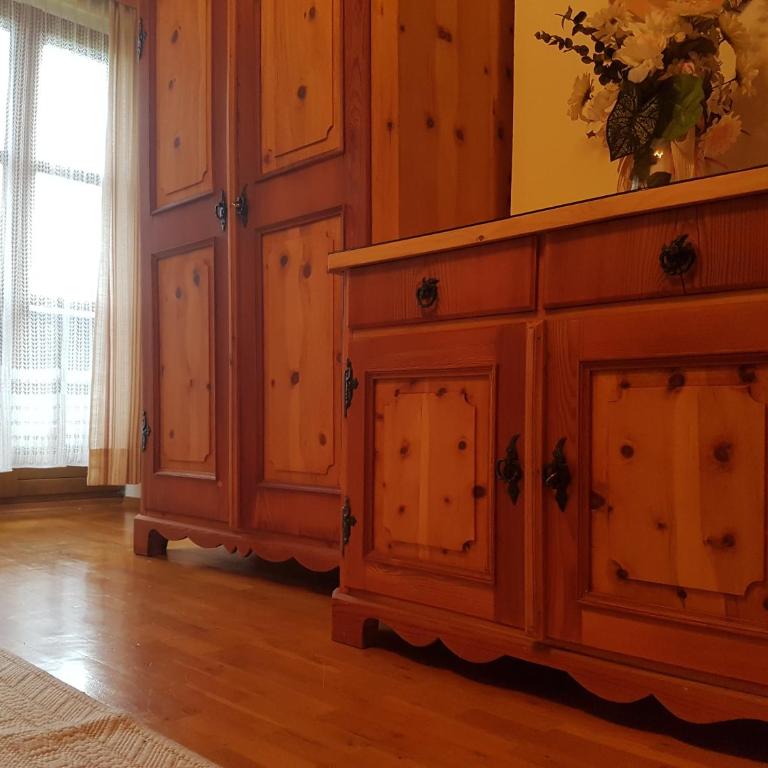 Biohof Poinsitgut - Doppelzimmer mit Bergblick - 7