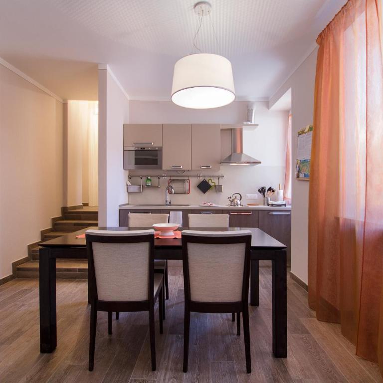 Apartments La Lombarda Centro Storico Stresa - One-Bedroom Superior Apartment - 5