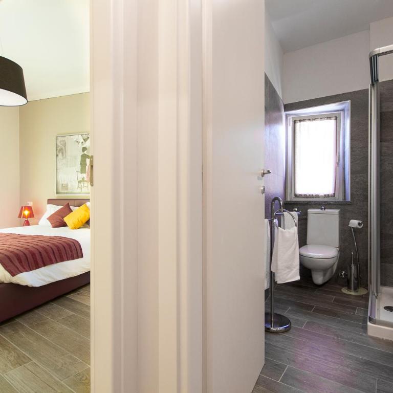 Apartments La Lombarda Centro Storico Stresa - One-Bedroom Superior Apartment - 7