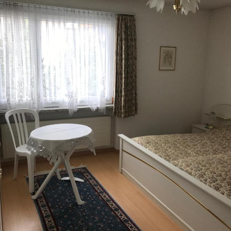 Haus Calanda - Apartment mit Blick auf die Berge - 4