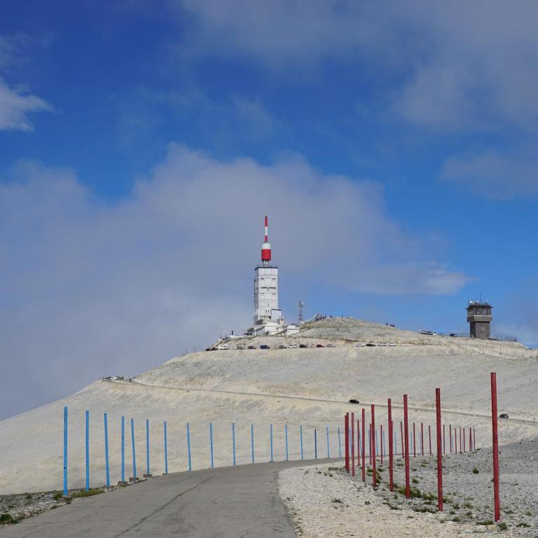 La belle histoire Gîte Ventoux - Studio avec Vue sur Jardin - 32