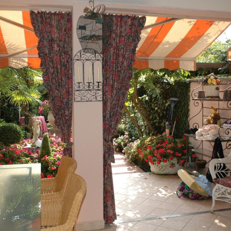 Residenza Giardino - Chez Antoinette - Appartamento con Vista Piscina - 3
