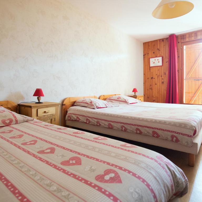 La Roche du Croue - Dreibettzimmer mit Bergblick - 3