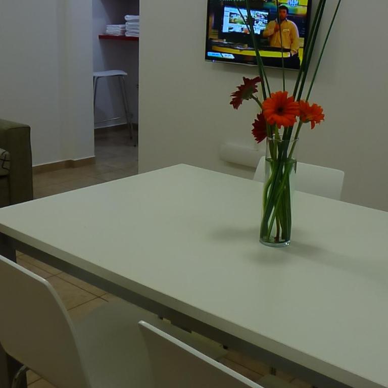 Depto calle 18 - soleado y con balcon - Apartamento - 4