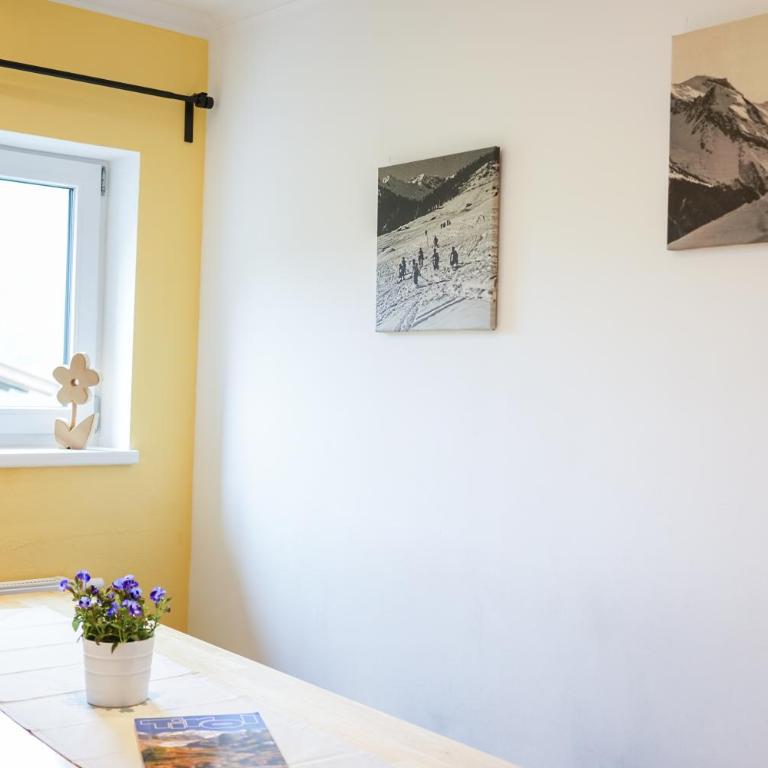 Fernerblick Apartments - Apartment mit 2 Schlafzimmern und Balkon (5 Erwachsene) - 4