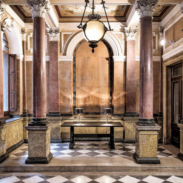 Seven Historical Suites - One-Bedroom Apartment - 1
