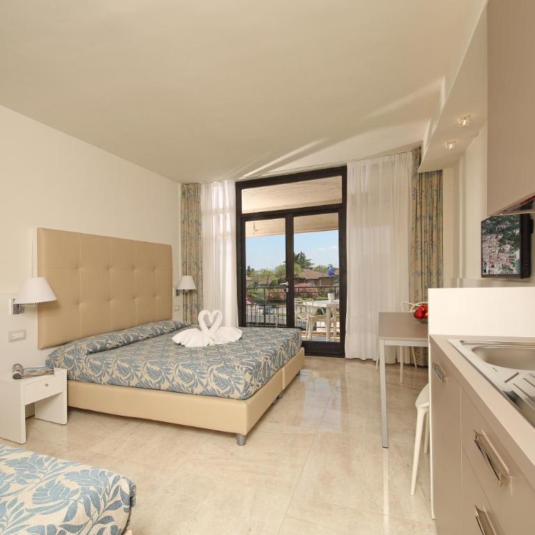 Hotel Residence Holiday - Appartamento Deluxe - 2