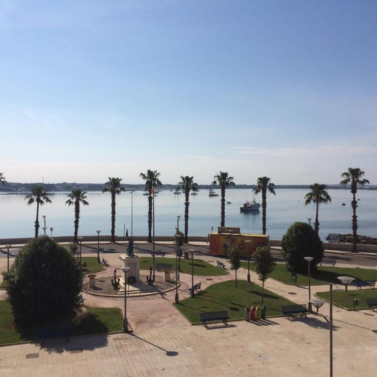 Delia - Appartamento con Vista Mare - 11