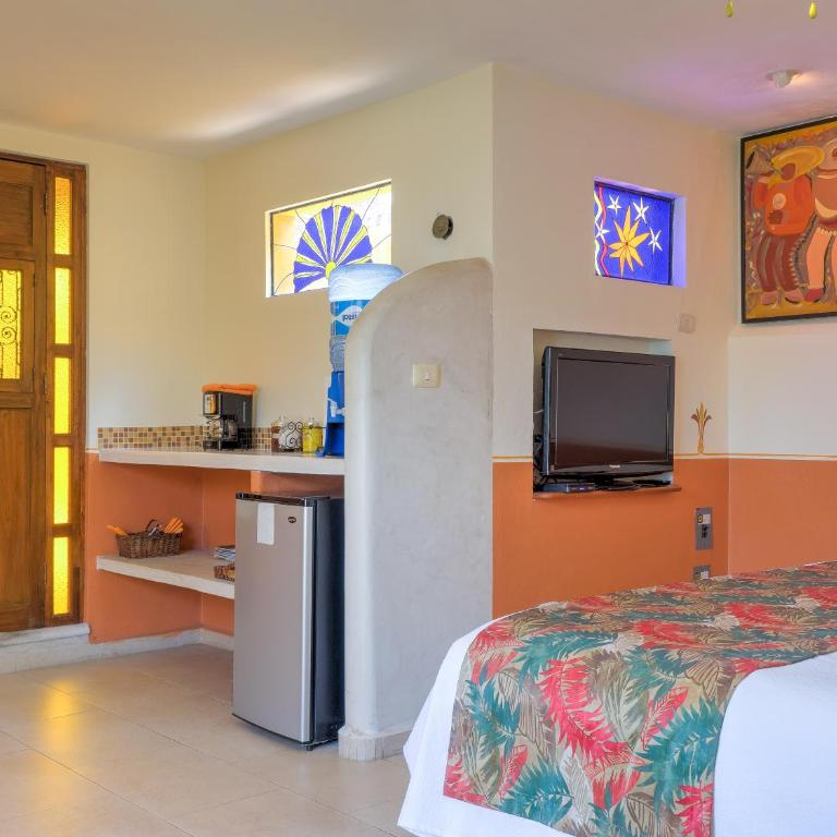 Hotel Luz en Yucatan - King Room with Balcony - 2