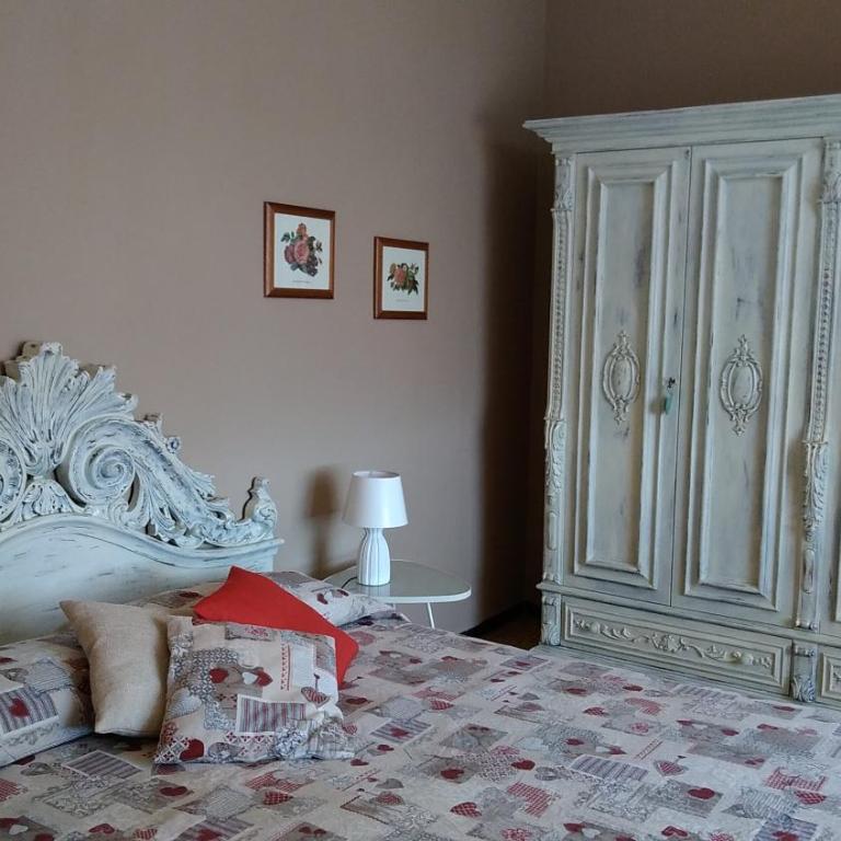 Casa di Osio - Camera Matrimoniale con Bagno in Comune - 1