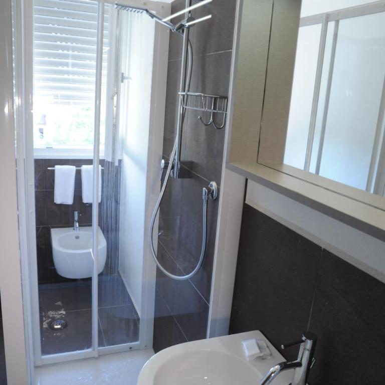 Hotel Astoria - Camera Matrimoniale Comfort - 4