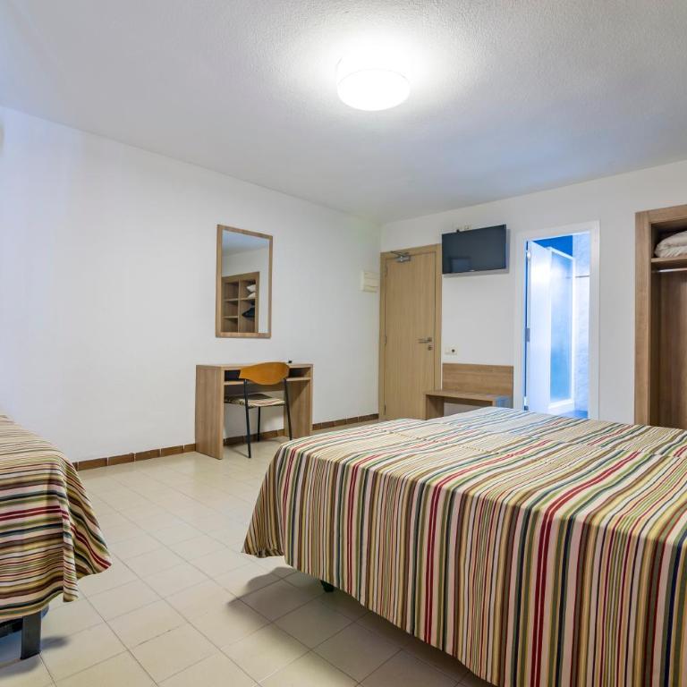 Hotel Blason Junior - Habitación Cuádruple con terraza - 6