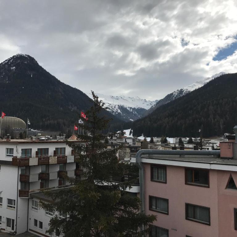 Haus Calanda - Apartment mit Blick auf die Berge - 18