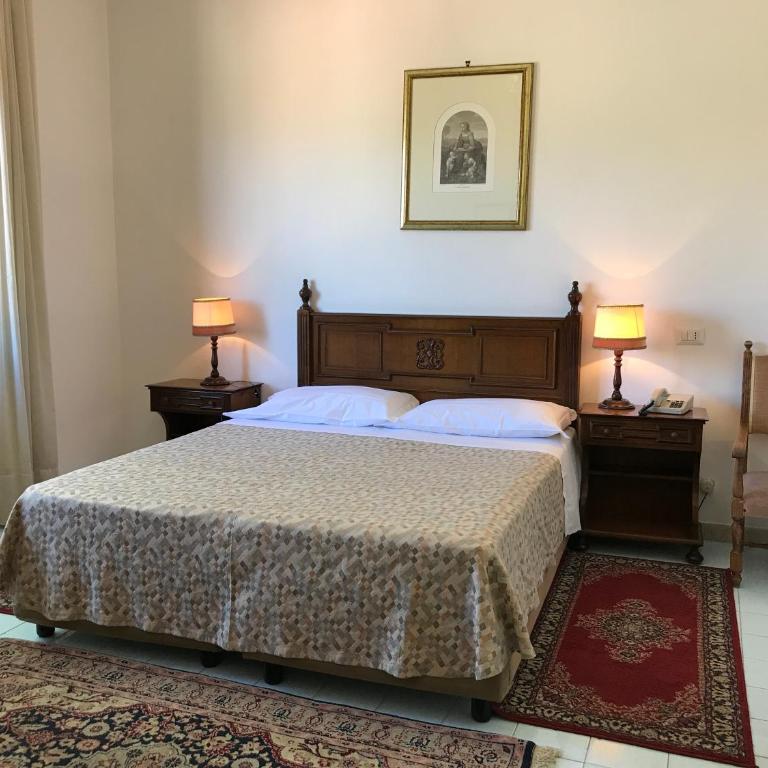Hotel Mediterranée - Camera Standard Matrimoniale/Doppia con Letti Singoli con Vista Giardino - 4