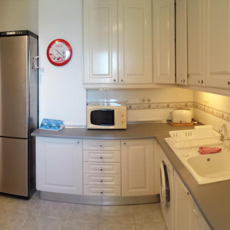 Estepona primera línea de playa, apartamento 2-4 personas - Apartamento con vistas al mar - 15