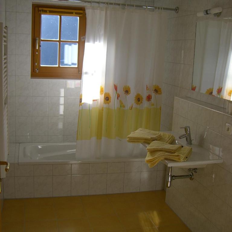 Landhaus Servus - Apartment mit 2 Schlafzimmern - 1