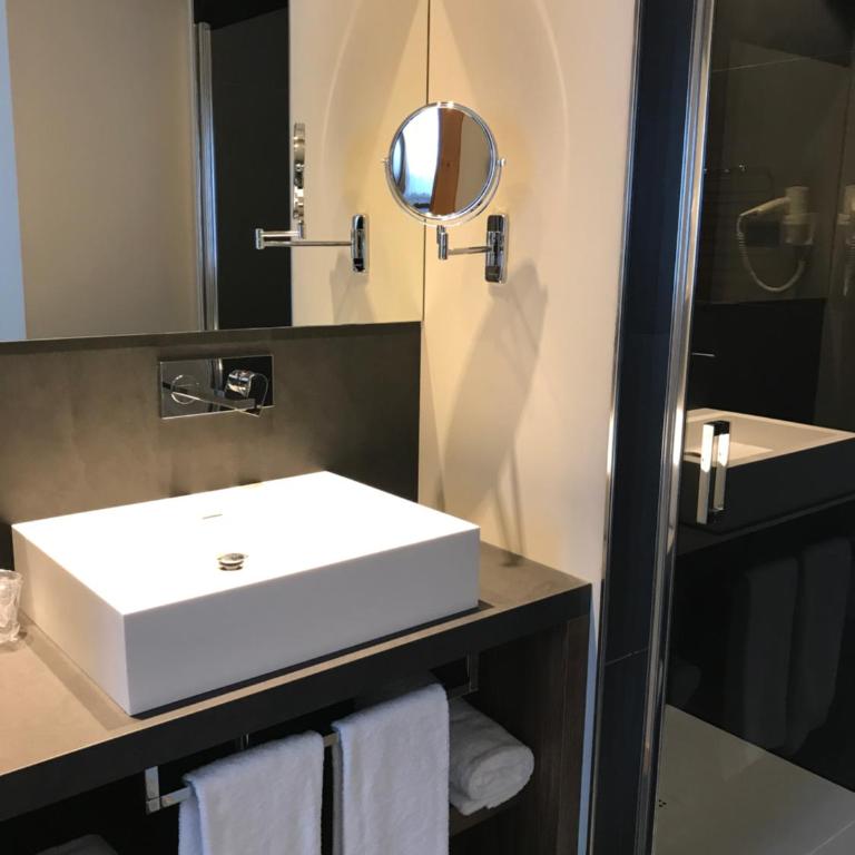 Dolomeet Boutique Hotel - Superior Double or Twin Room - 12