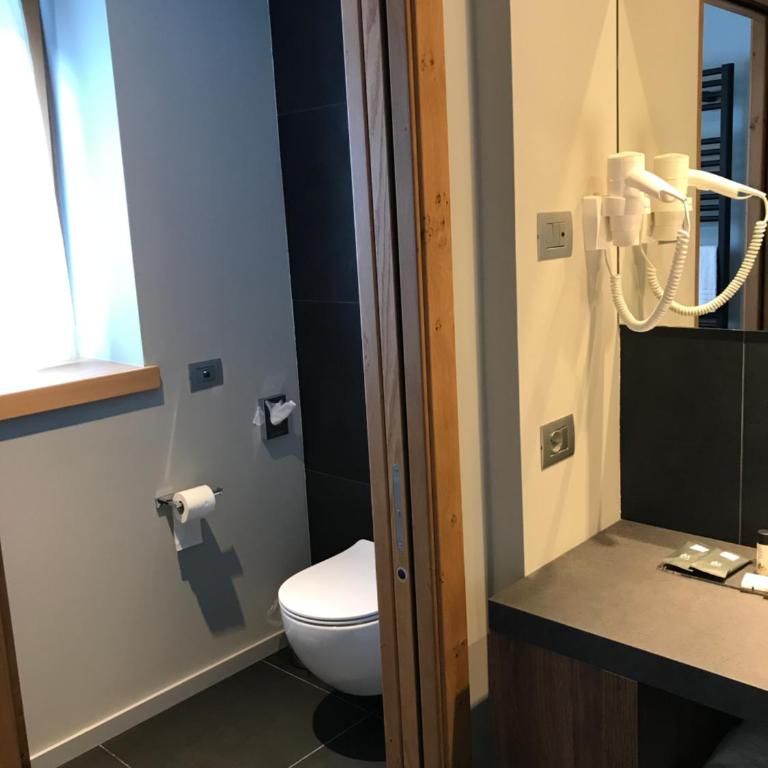 Dolomeet Boutique Hotel - Superior Double or Twin Room - 13