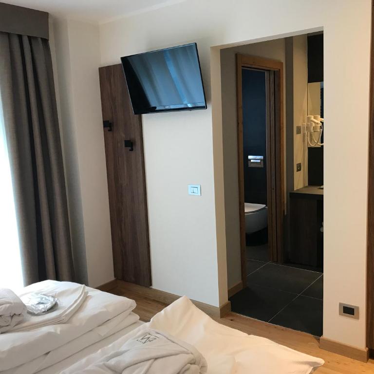 Dolomeet Boutique Hotel - Superior Double or Twin Room - 14