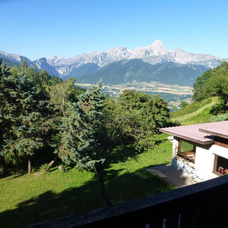 Boustigue Hotel - Chambre Double avec Balcon - Vue sur Montagnes - 6