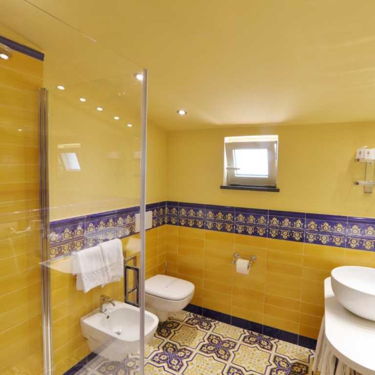Hotel La Vue d'Or - Deluxe Double Room with Sea View - 4