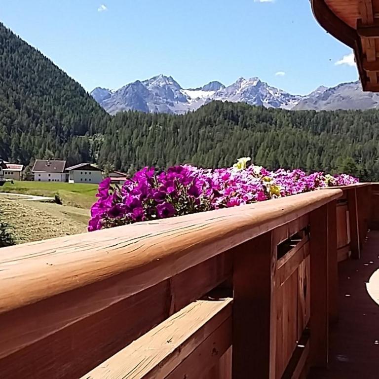 Haus Sonneck - Doppelzimmer mit Balkon - 2