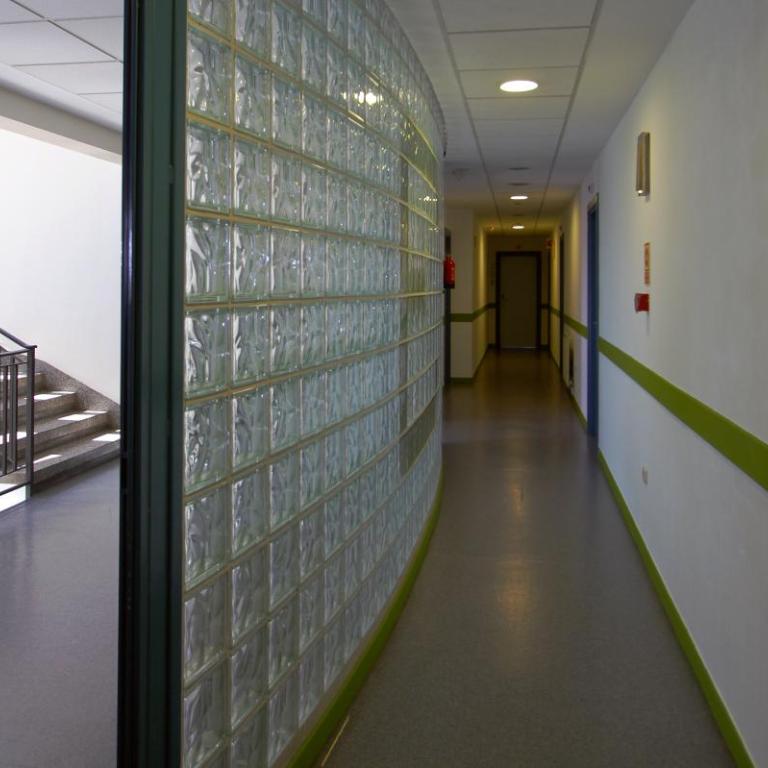 Bilbao Hostel - Double Room with Shared Bathroom - 2