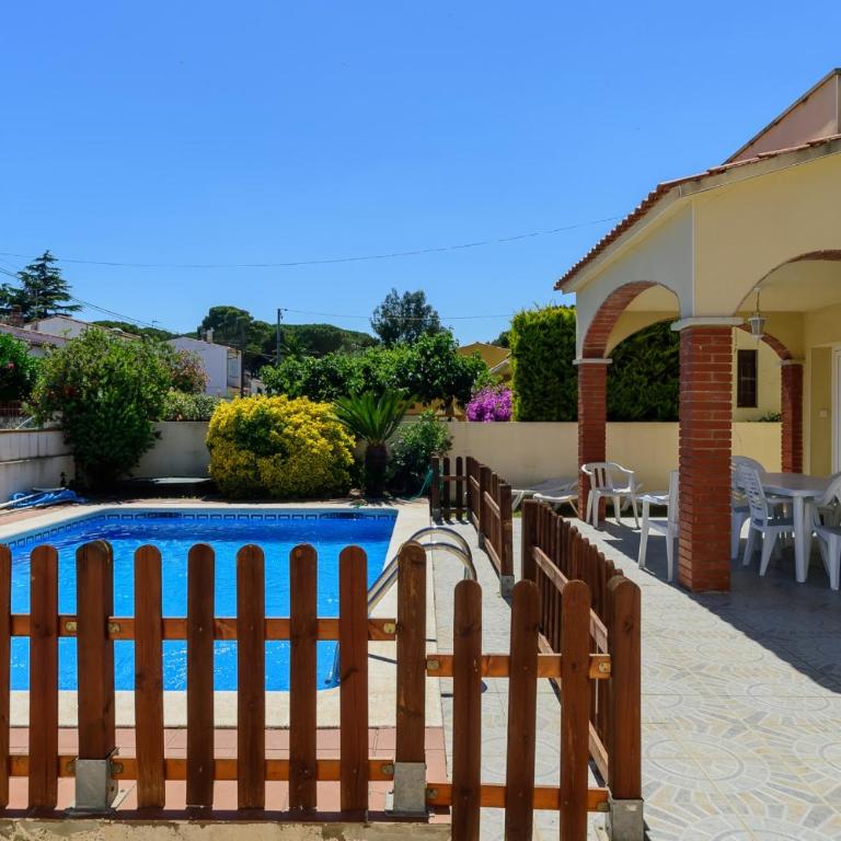 Costabravaforrent Ricardell - Casa de 4 dormitorios - 4