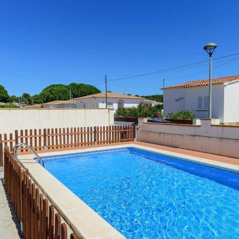 Costabravaforrent Ricardell - Casa de 4 dormitorios - 2