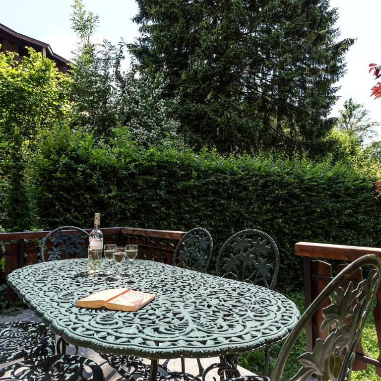 Villa Loppe - Chamonix Mountain Four-Bedroom Hidden Gem - Villa - 3