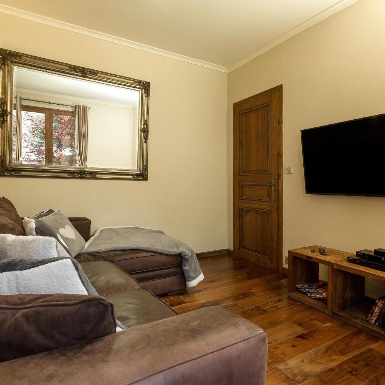Villa Loppe - Chamonix Mountain Four-Bedroom Hidden Gem - Villa - 14