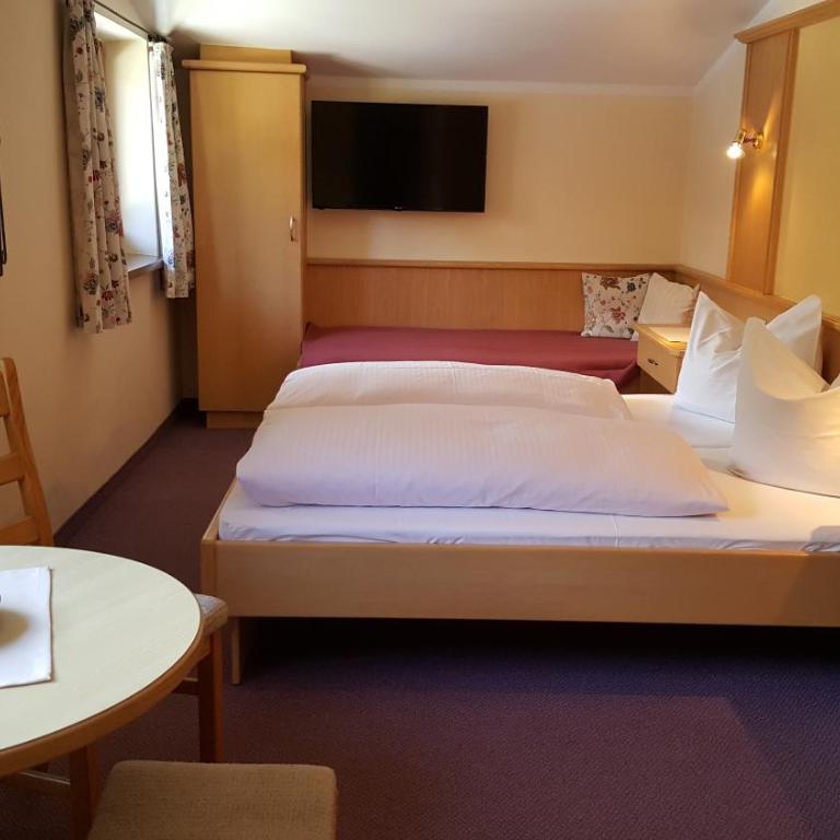 Gästehaus Wallner - Doppelzimmer - 4