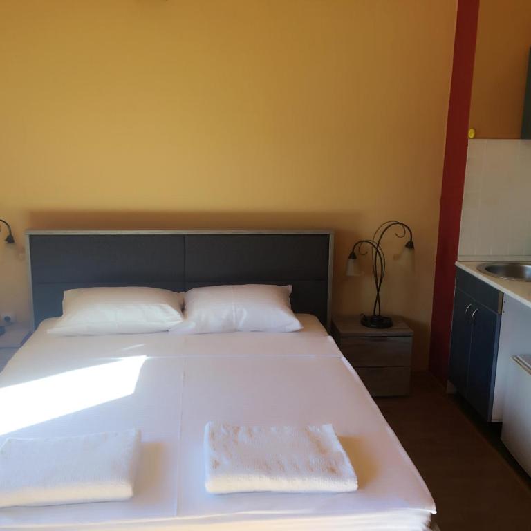 Apart hotel Samardzic - Studio with Balcony - 7