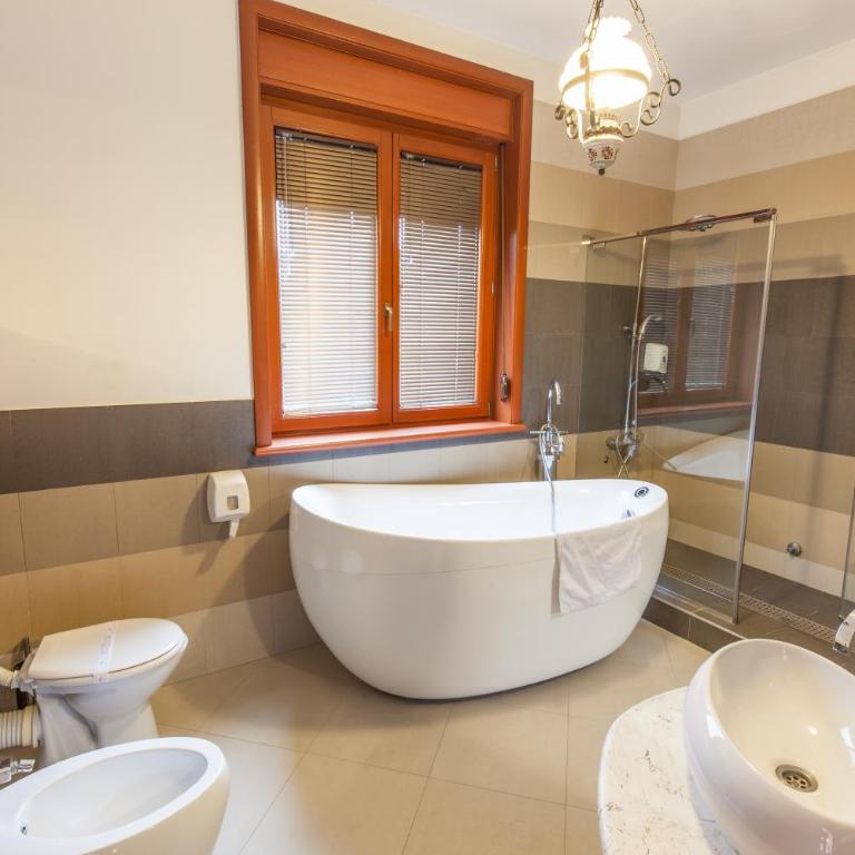 The Belgrade Hills Rooms and Suites - Komfor Dvokrevetna Soba sa Bračnim Krevetom i Terasom - 2