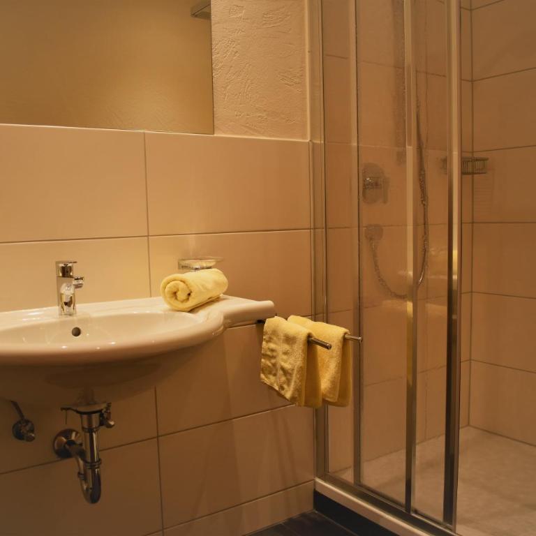 Apart Hotel Neier - Apartment with Balcony - 9