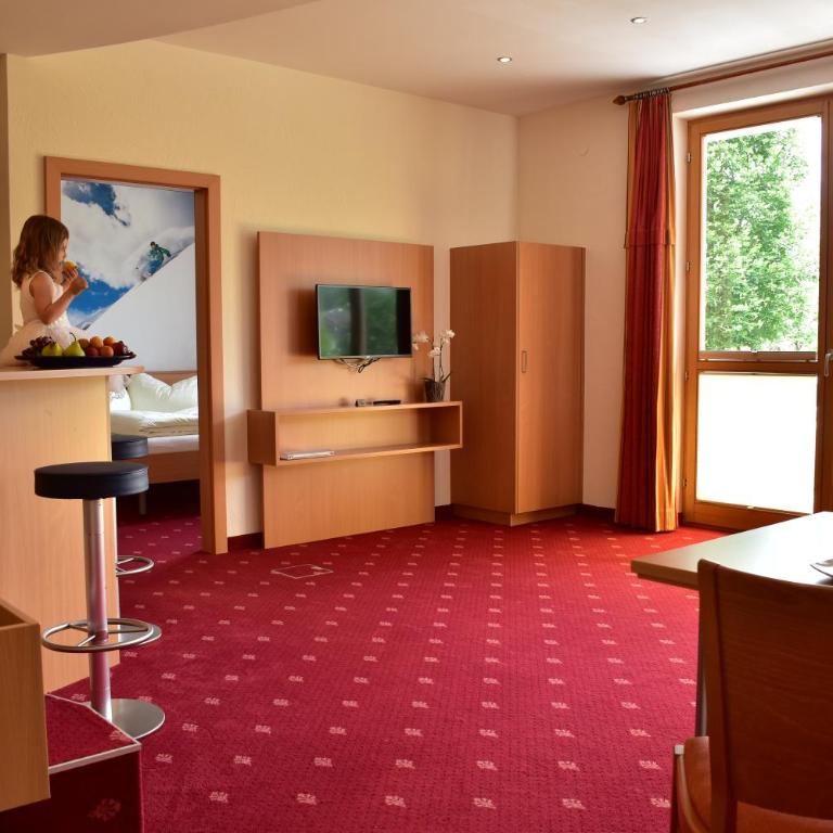 Apart Hotel Neier - Apartment with Balcony - 3