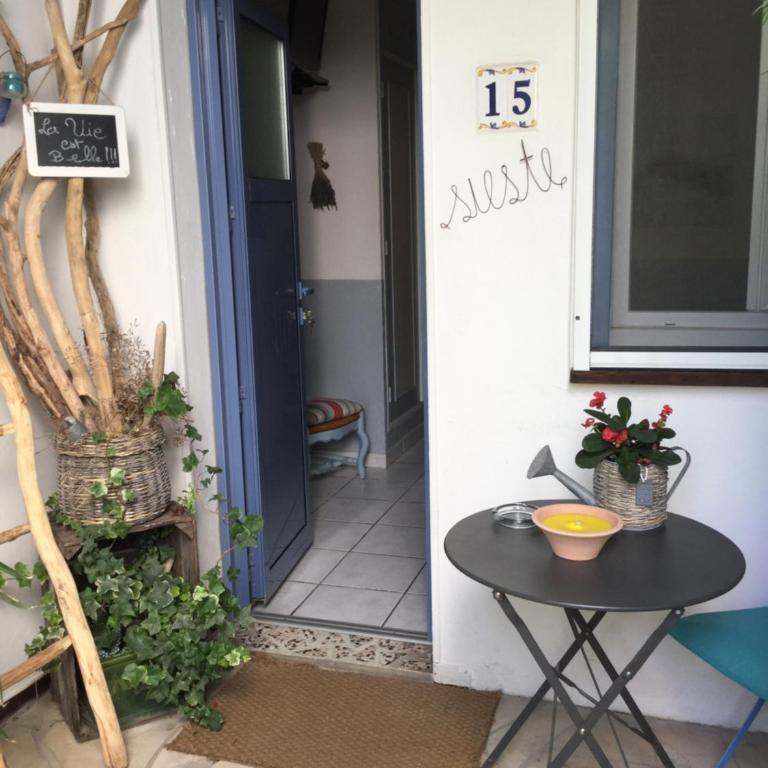 Hotel Le Méditérranée - Chambre Double avec Terrasse - 7