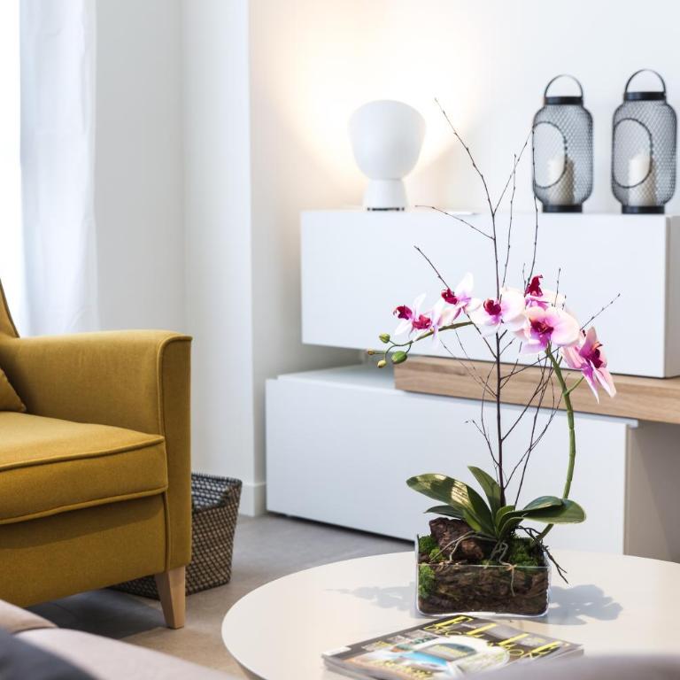 The Lucky Flats - Luceros - Three-Bedroom Apartment - 27