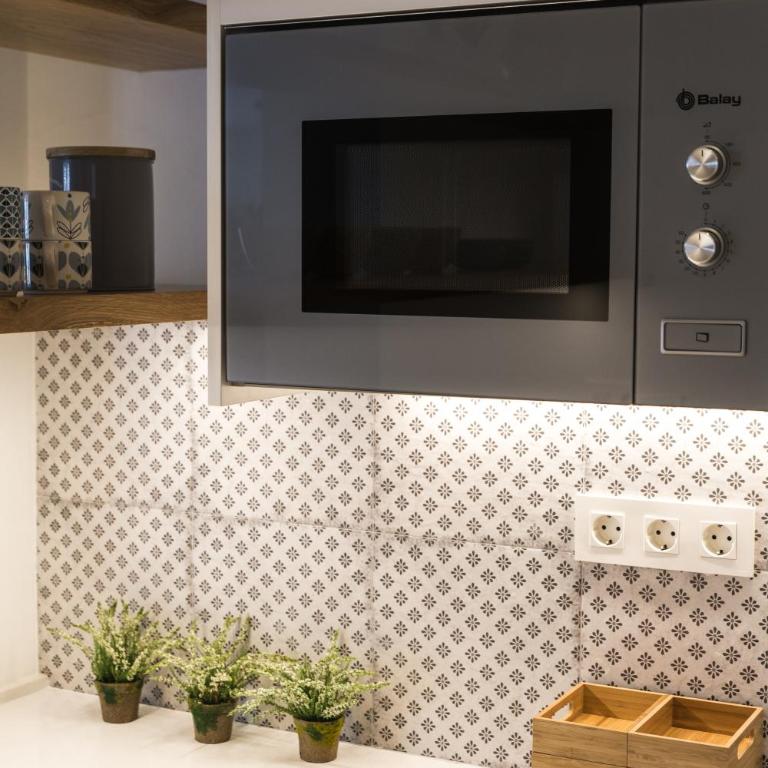 The Lucky Flats - Luceros - Three-Bedroom Apartment - 37